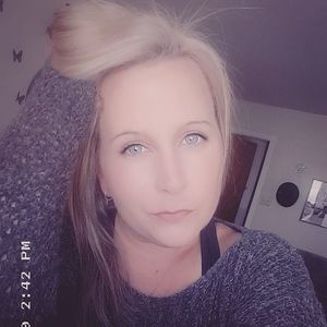 Meet your Posher, Carrie